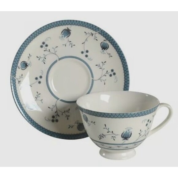 Royal Doulton Cambridge Footed Cup & Saucer Set - Picture 1 of 4